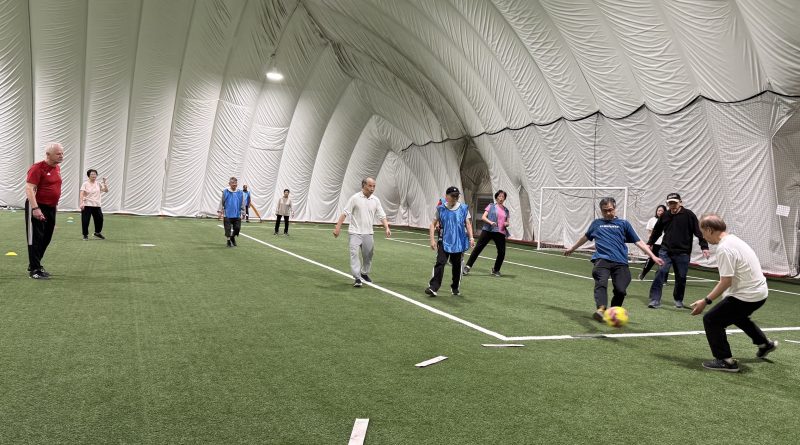 The Loons bring seniors together
