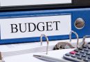 Public school board approves $1.7-billion budget